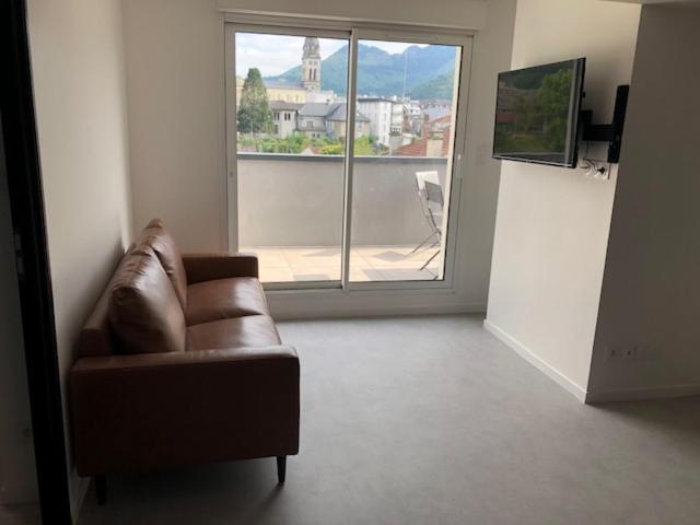 شقة Loft Reve Du Soir 125 M2 Climatise 350 M De La Gare لورد المظهر الخارجي الصورة
